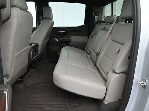 Used 2021 GMC Sierra 1500 SLT image 28