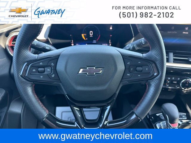 Used 2024 Chevrolet Trax RS w/ Sunroof Package FWD image 16