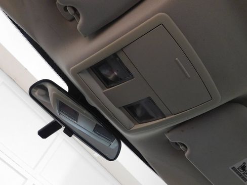 Used 2010 Dodge Charger AWD image 39