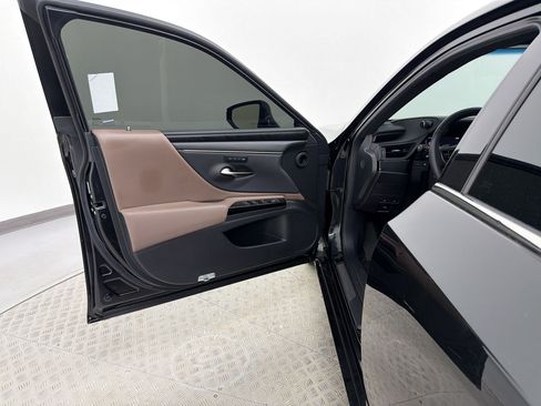 Certified 2022 Lexus ES 350 w/ Premium Package FWD image 14