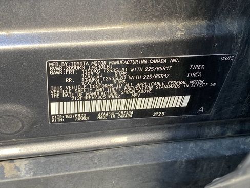Used 2025 Toyota RAV4 LE AWD/4WD image 15