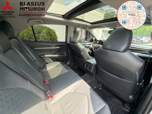 Used 2019 Toyota Camry XSE FWD image 43