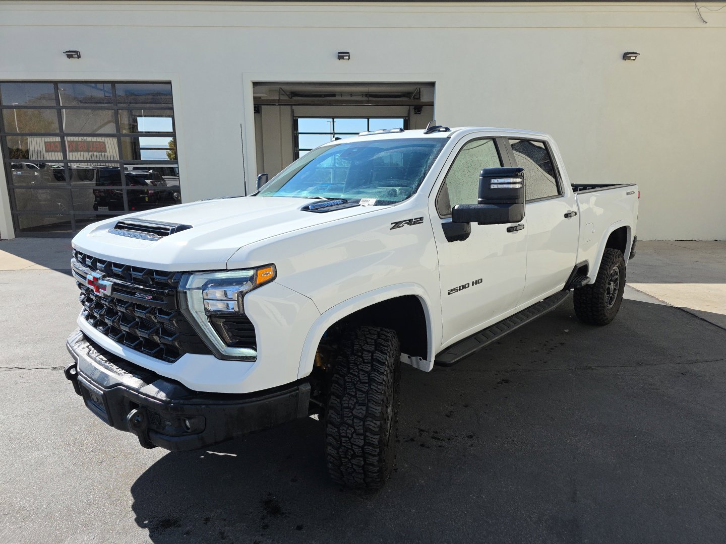 Used 2024 Chevrolet Silverado 2500 ZR2 w/ ZR2 Bison Edition AWD/4WD image 3