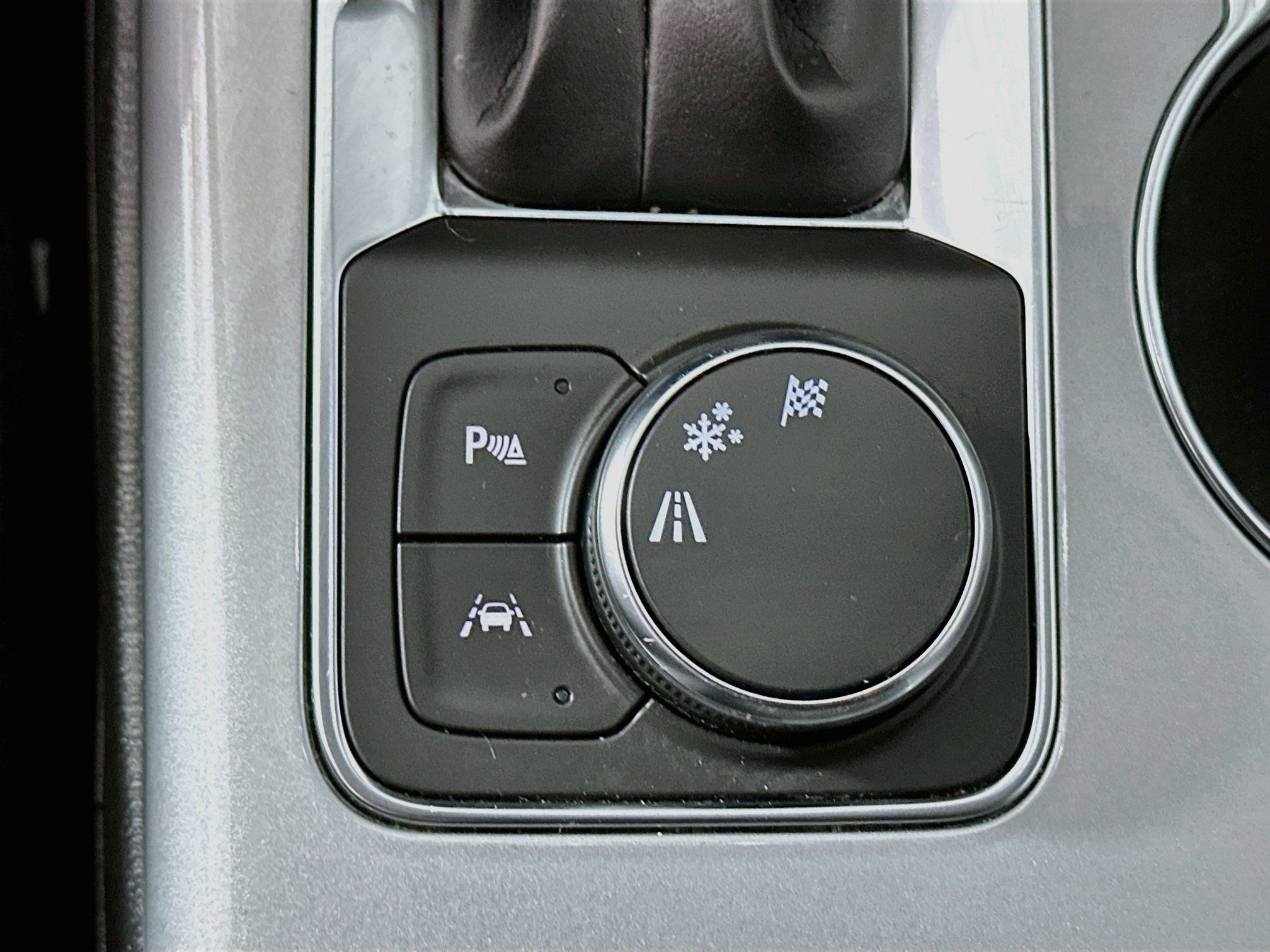 Used 2026 Chevrolet Blazer LT FWD image 26