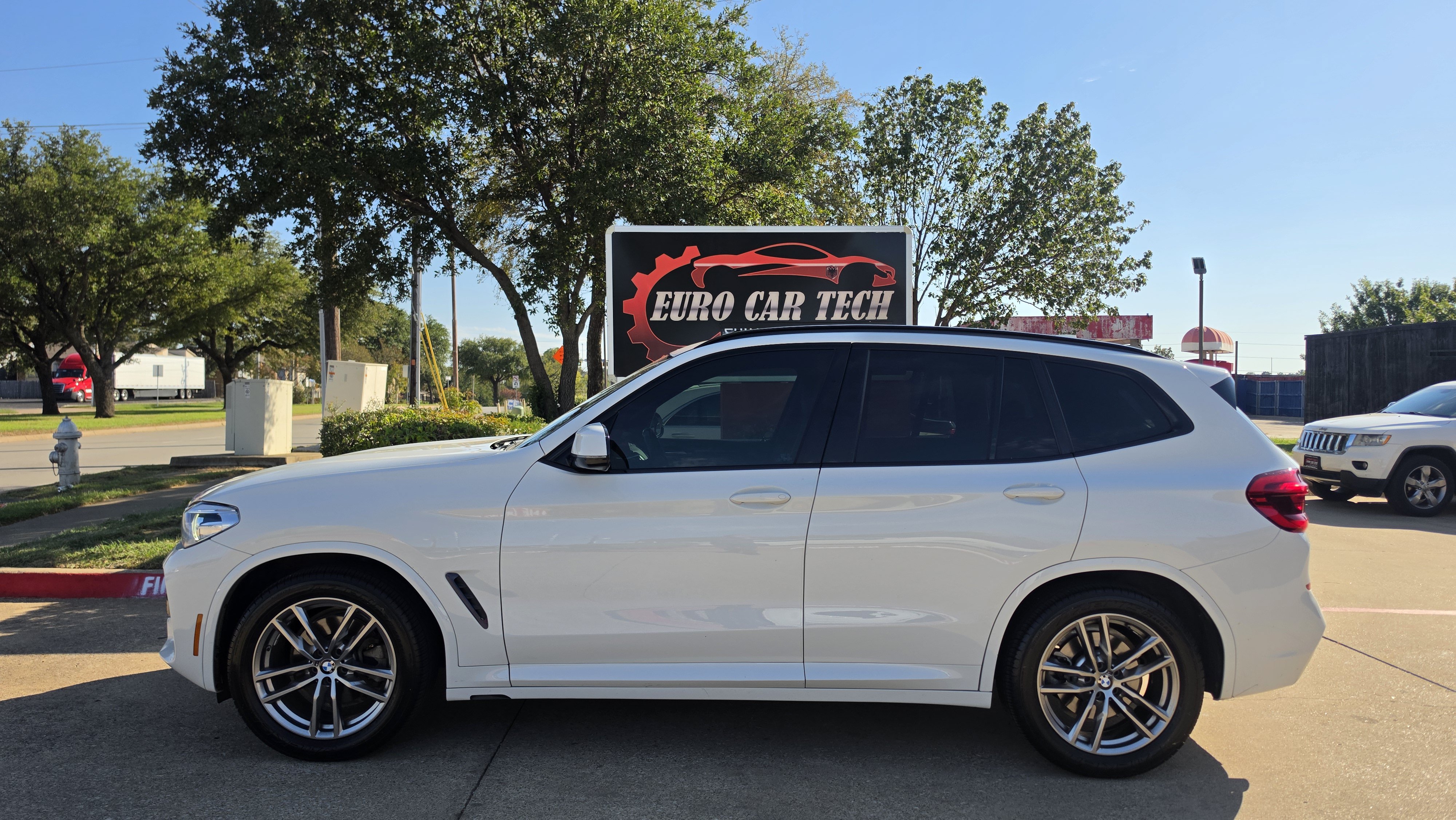 Used 2020 BMW X3 sDrive30i w/ M Sport Package 2 RWD image 2