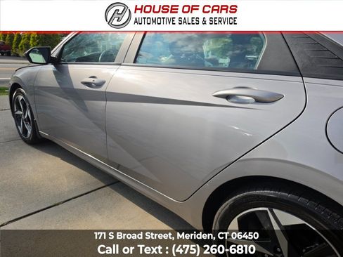 Used 2023 Hyundai Elantra SEL w/ Convenience Package FWD image 17