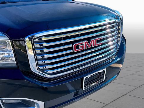 Used 2017 GMC Yukon XL SLT w/ Premium Edition RWD image 30