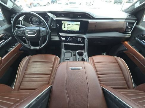 Used 2024 GMC Sierra 2500 Denali Ultimate AWD/4WD image 39