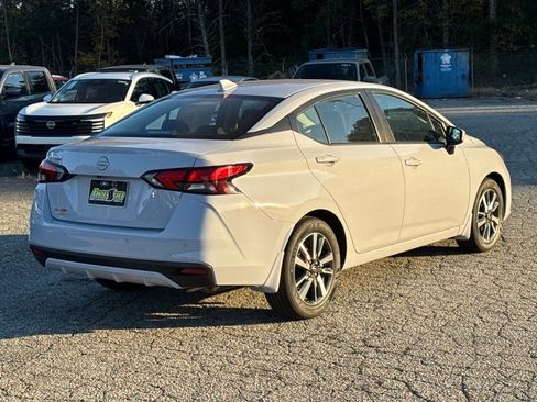 New 2025 Nissan Versa SV w/ Trunk Package image 3