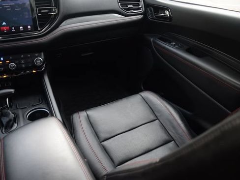 Used 2023 Dodge Durango GT AWD/4WD image 14