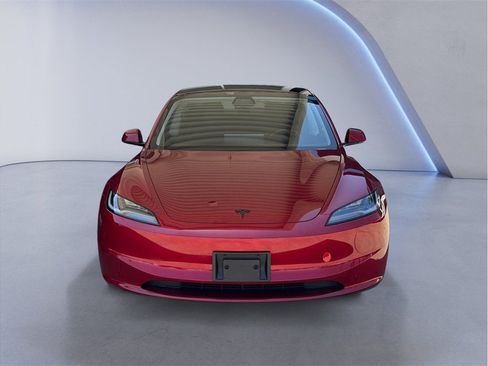 Used 2025 Tesla Model 3 Long Range RWD image 2