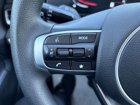 Used 2024 Kia Sportage LX image 22