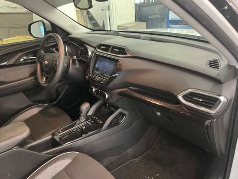 Used 2023 Chevrolet TrailBlazer LT w/ Convenience Package image 25
