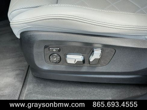 Used 2024 BMW X5 xDrive40i w/ M Sport Package AWD/4WD image 13