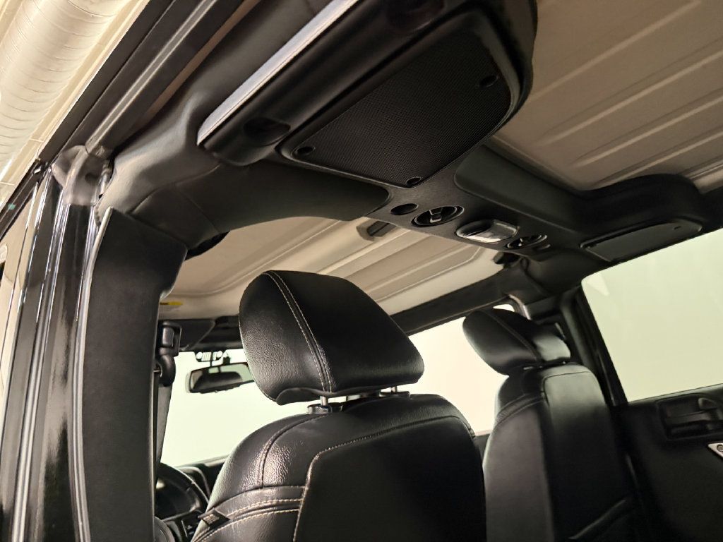 Used 2018 Jeep Wrangler Unlimited Sahara AWD/4WD image 51