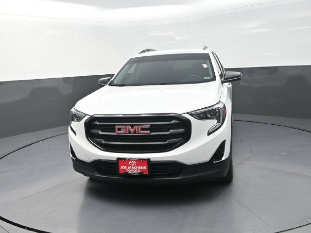 Used 2019 GMC Terrain SLT w/ Black Edition FWD image 2