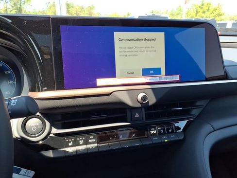 New 2026 Toyota Crown Signia w/ Advanced Technology Package AWD/4WD image 18