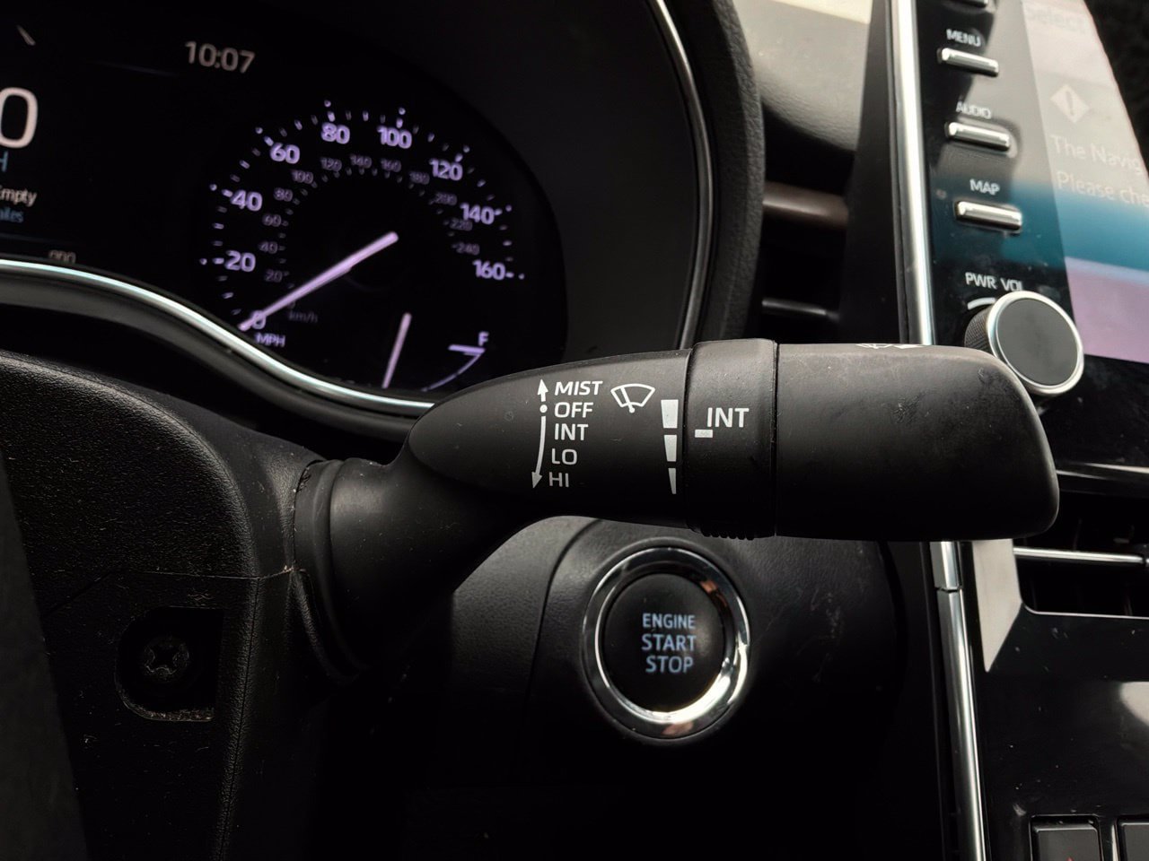 Used 2022 Toyota Avalon XLE FWD image 41