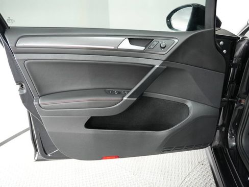 Used 2018 Volkswagen GTI SE w/ SE Leather Package FWD image 44