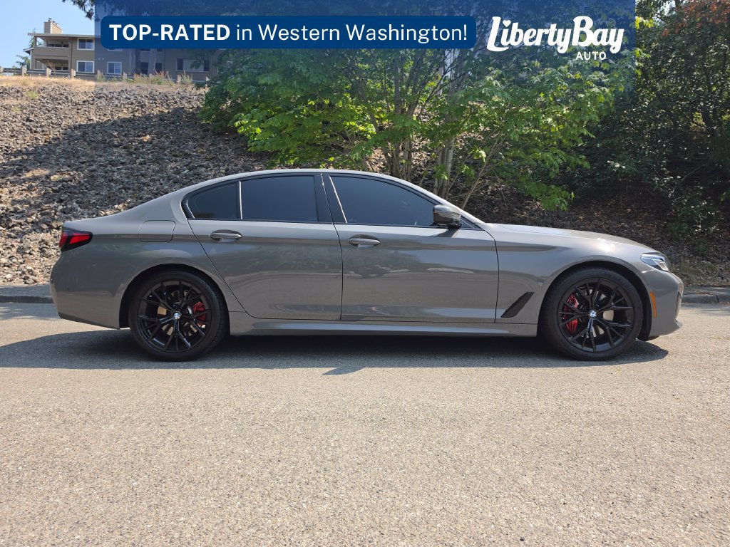 Used 2022 BMW 530i xDrive w/ M Sport Package AWD/4WD image 4