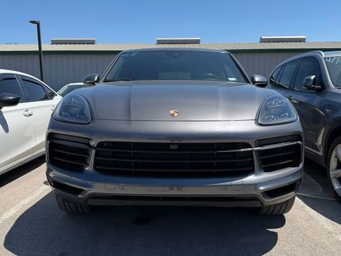 Used 2021 Porsche Cayenne E-Hybrid image 2