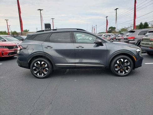 Used 2023 Kia Sportage X-Line AWD/4WD image 2
