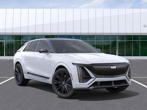 New 2026 Cadillac Lyriq V w/ Exterior Carbon Fiber Package AWD/4WD image 31