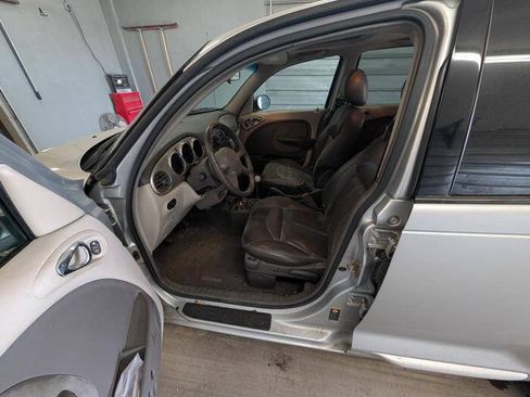 Used 2001 Chrysler PT Cruiser FWD image 21