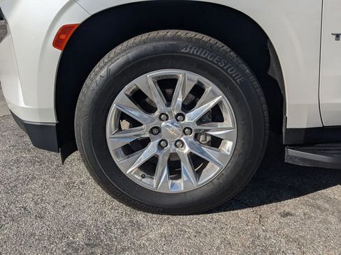 Used 2021 Chevrolet Tahoe Premier w/ Premium Package image 26