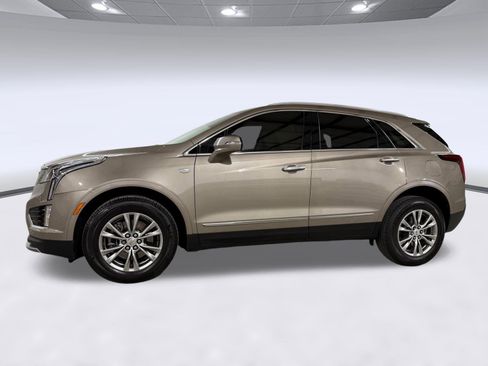 Certified 2022 Cadillac XT5 Premium Luxury image 2