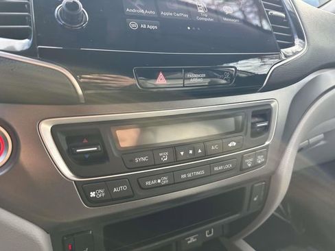 Certified 2021 Honda Pilot Special Edition image 23