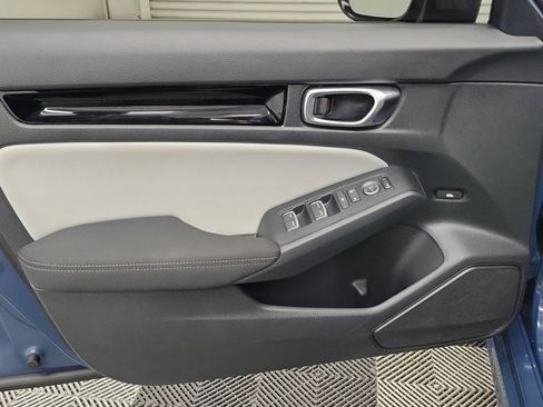 Certified 2025 Honda Civic Sport image 18