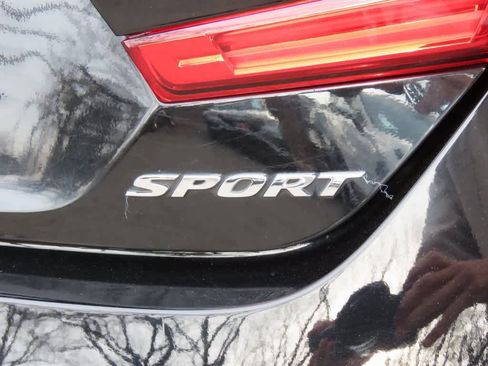 Certified 2022 Honda Accord Sport image 8
