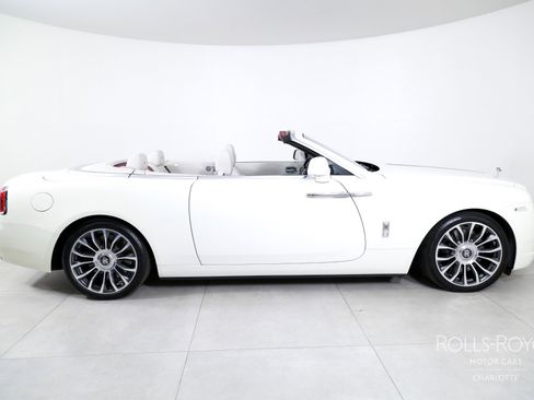 Certified 2020 Rolls-Royce Dawn RWD image 11