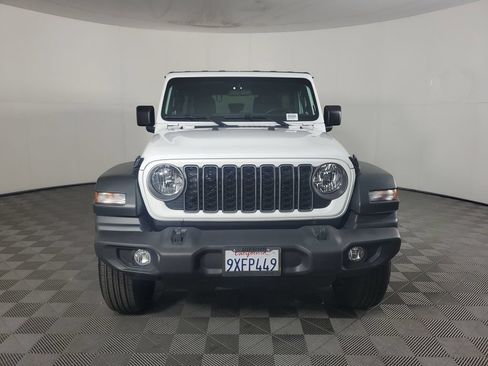 Used 2026 Jeep Wrangler Unlimited Sport AWD/4WD image 9