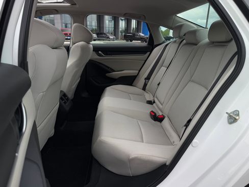 Certified 2018 Honda Accord EX image 27