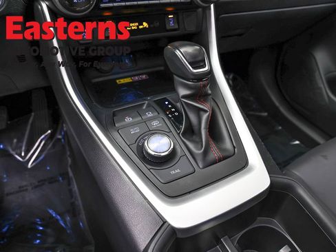 Used 2022 Toyota RAV4 XSE w/ Weather Package image 13