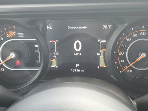 Certified 2025 Jeep Wrangler Unlimited Sport AWD/4WD image 23