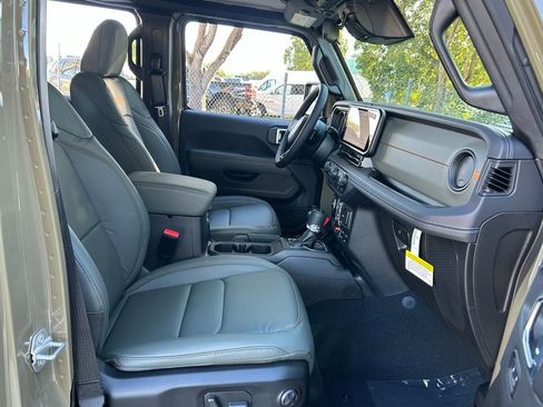 New 2026 Jeep Gladiator Mojave image 35