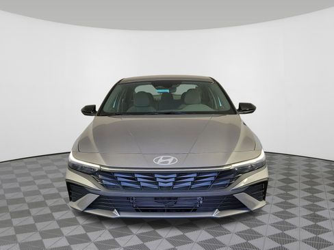 New 2025 Hyundai Elantra SEL image 41