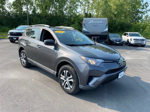 Used 2016 Toyota RAV4 LE AWD/4WD image 4