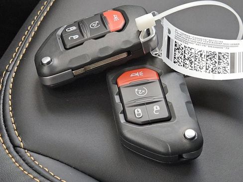 New 2025 Jeep Wrangler Unlimited Rubicon 392 image 25