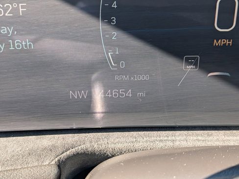Certified 2024 Cadillac XT4 Sport AWD/4WD image 39