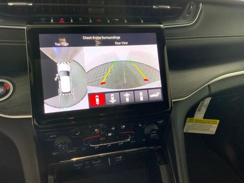 Used 2024 Jeep Grand Cherokee Limited 4xe w/ Luxury Tech Group II image 35