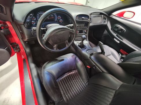 Used 2004 Chevrolet Corvette Z06 w/ Memory Package RWD image 27