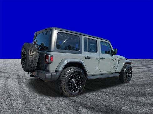 Used 2021 Jeep Wrangler Unlimited Sahara image 4