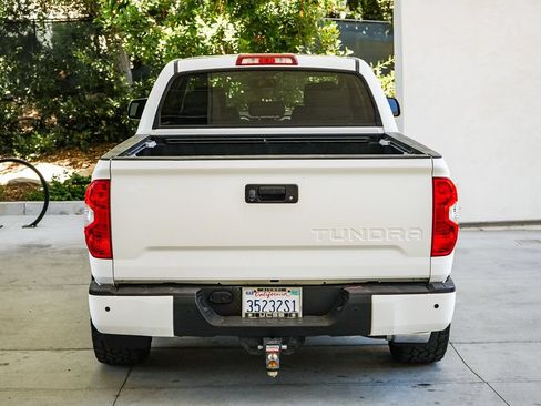 Used 2015 Toyota Tundra Limited w/ Limited Premium Package RWD image 5