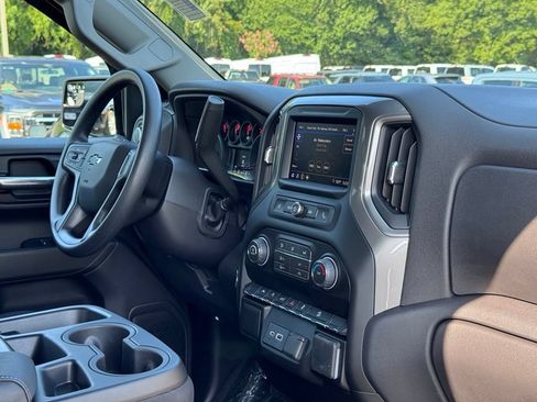 Used 2026 Chevrolet Silverado 1500 Custom Trail Boss AWD/4WD image 5