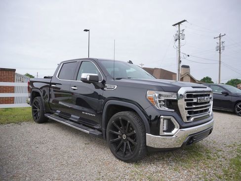 Used 2019 GMC Sierra 1500 SLT w/ SLT Premium Plus Package AWD/4WD image 10