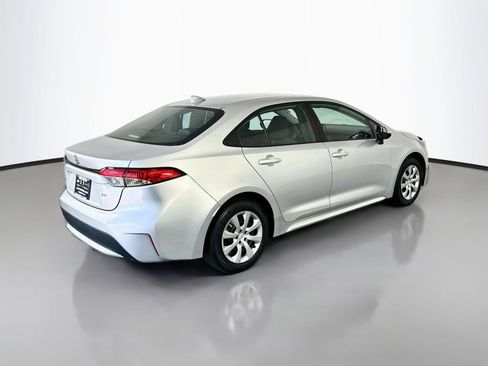 Used 2022 Toyota Corolla LE FWD image 7